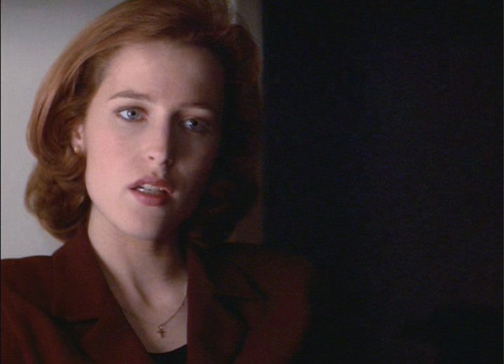 The X-Files Screen Grab Archive: Wetwired - 2